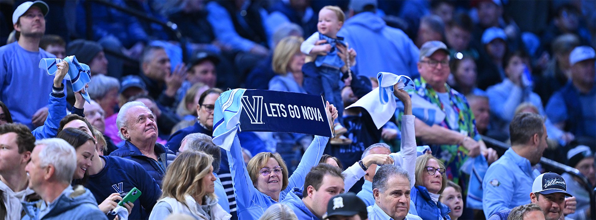 villanova_crowd_shot_1 villanova_crowd_shot_1